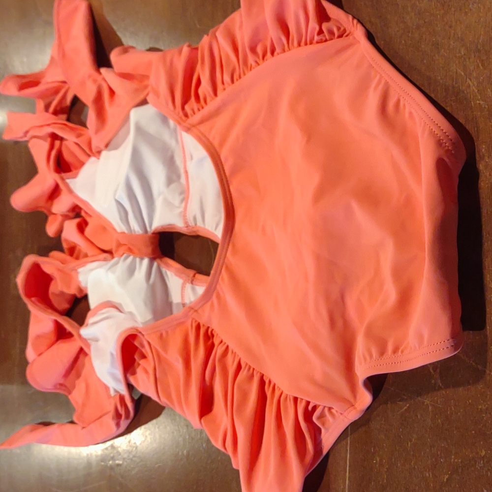 Peddney one piece coral size Small ruffled swimsuit.  NWOT Size S ADORABLE - Picture 3 of 5